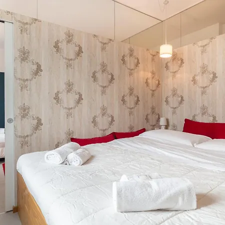 Among The Roofs Of Parma! Appartement Parme